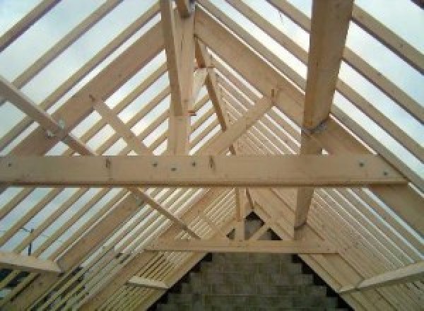 découvrez nos charpentes traditionnelles solides, conçues pour assurer la durabilité et la stabilité de votre construction tout en valorisant le style authentique.