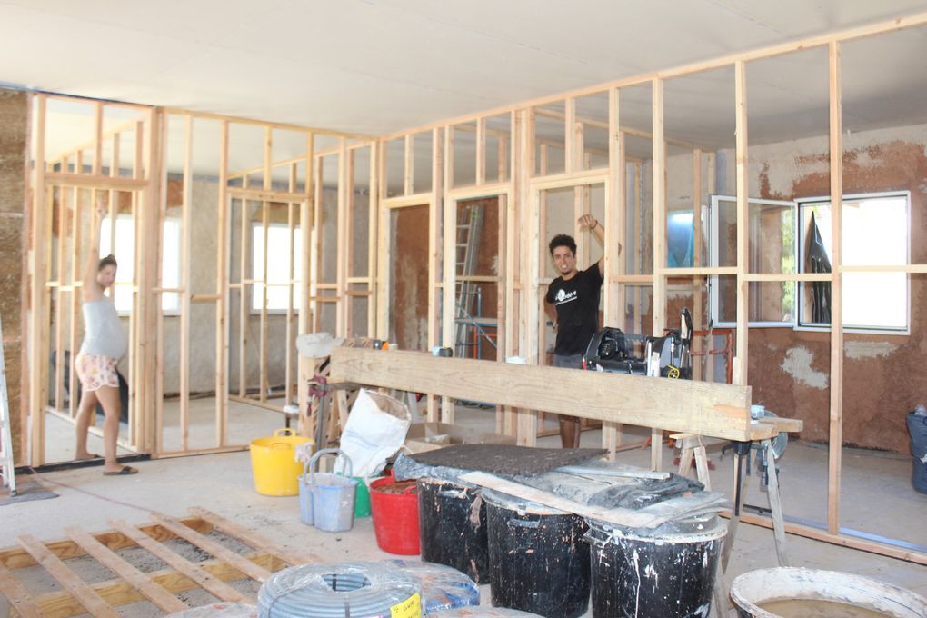 découvrez nos solutions de cloisons intérieures pour optimiser vos espaces avec style et fonctionnalité. faciles à installer, elles s'adaptent à tous vos besoins.