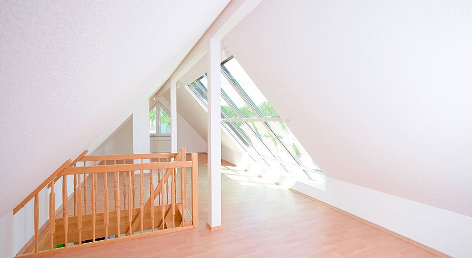 découvrez comment transformer vos combles aménageables en espaces de vie fonctionnels et confortables grâce à nos conseils et solutions d'aménagement.