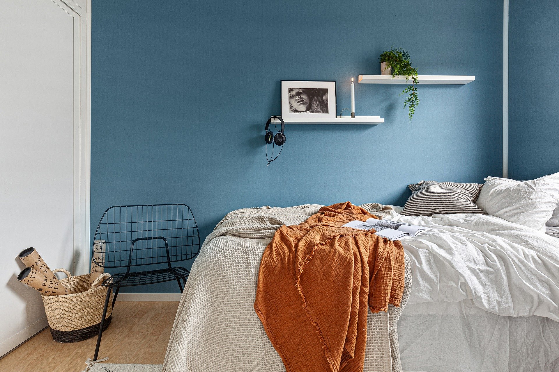 découvrez les meilleures couleurs de peinture pour une chambre adulte moderne, alliant élégance et ambiance apaisante pour un espace contemporain et confortable.