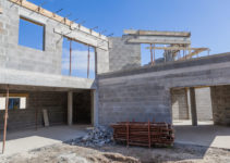 découvrez le coût du gros œuvre pour une maison de 100 m2 : estimation des prix, matériaux et main-d'œuvre pour bien préparer votre budget construction.