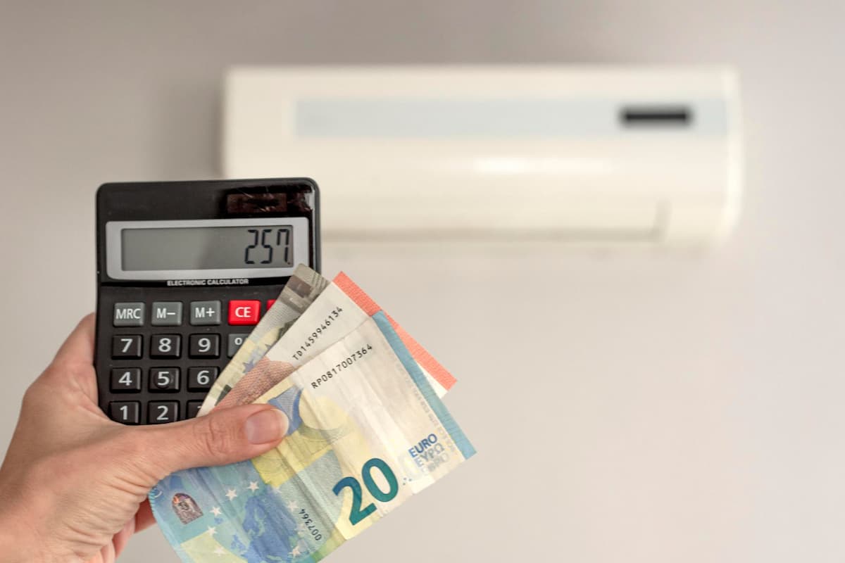 découvrez le coût d'installation d'un climatiseur, les facteurs influençant le prix et comment préparer votre budget pour un confort optimal chez vous.