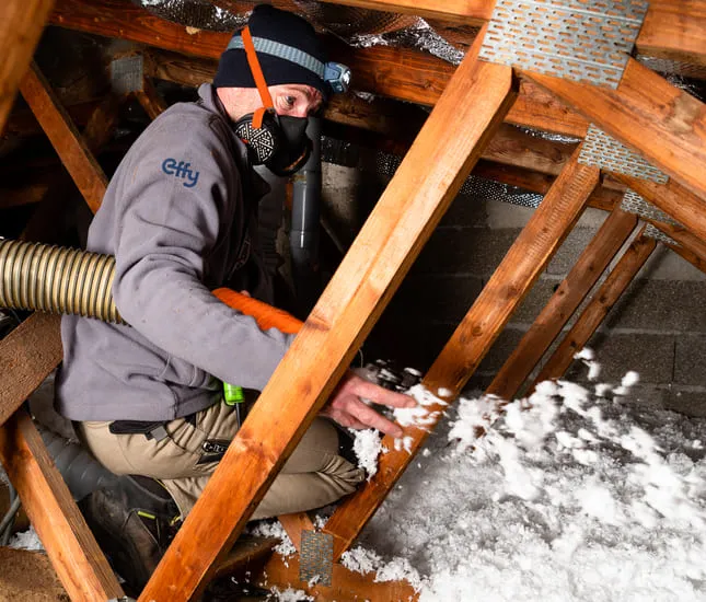 découvrez le coût de l'isolation des combles pour améliorer l'efficacité énergétique de votre maison. estimez les prix, les matériaux et les aides disponibles.