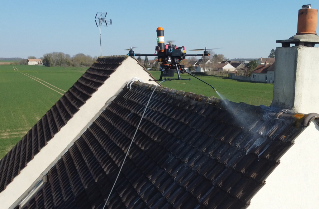 découvrez les facteurs influençant le coût du nettoyage de toiture et obtenez des conseils pour un entretien efficace à prix raisonnable.