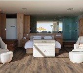 découvrez le coût moyen pour la pose d'un sol stratifié et obtenez des conseils pour bien choisir votre prestataire tout en respectant votre budget.