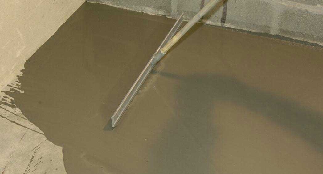 découvrez le coût du ragréage au m² avec fourniture incluse pour une estimation précise de vos travaux de rénovation de sols.