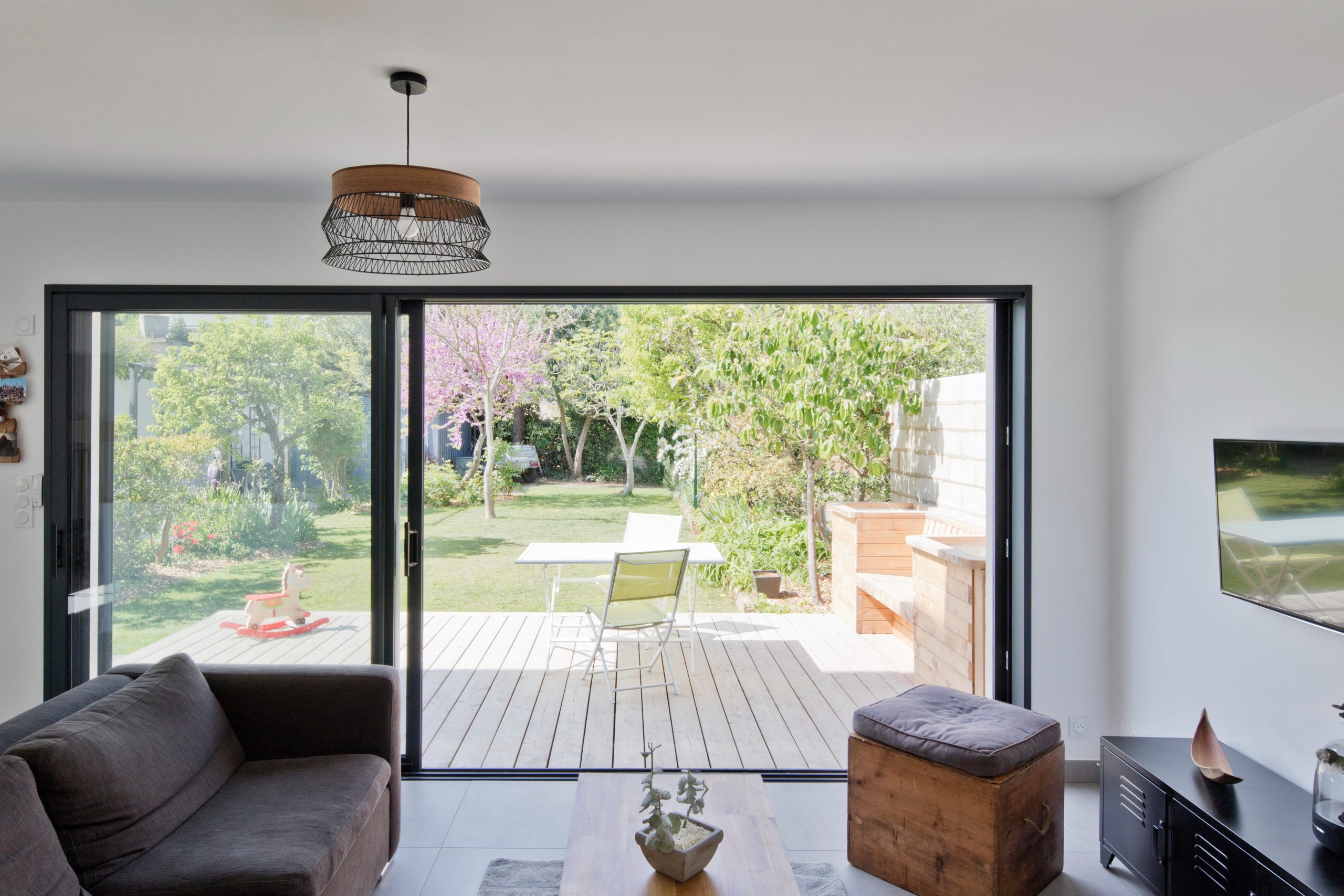 découvrez le coût estimatif pour la rénovation d'un espace de 30m2, incluant les matériaux, la main-d'œuvre et les conseils pour un budget maîtrisé.