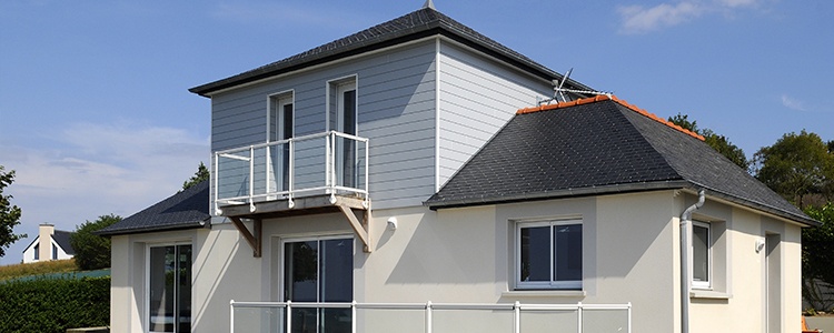 découvrez les coûts associés à une surélévation de maison, incluant les matériaux, la main-d'œuvre et les démarches administratives pour optimiser votre projet immobilier.