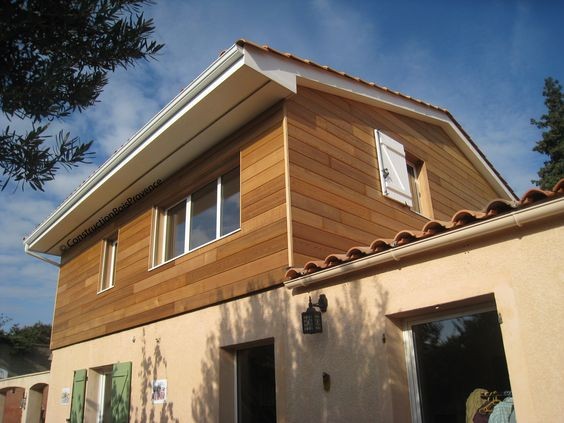 découvrez le coût estimatif pour une surélévation de 40m2, incluant matériaux, main-d'œuvre et conseils pour optimiser votre projet de construction.