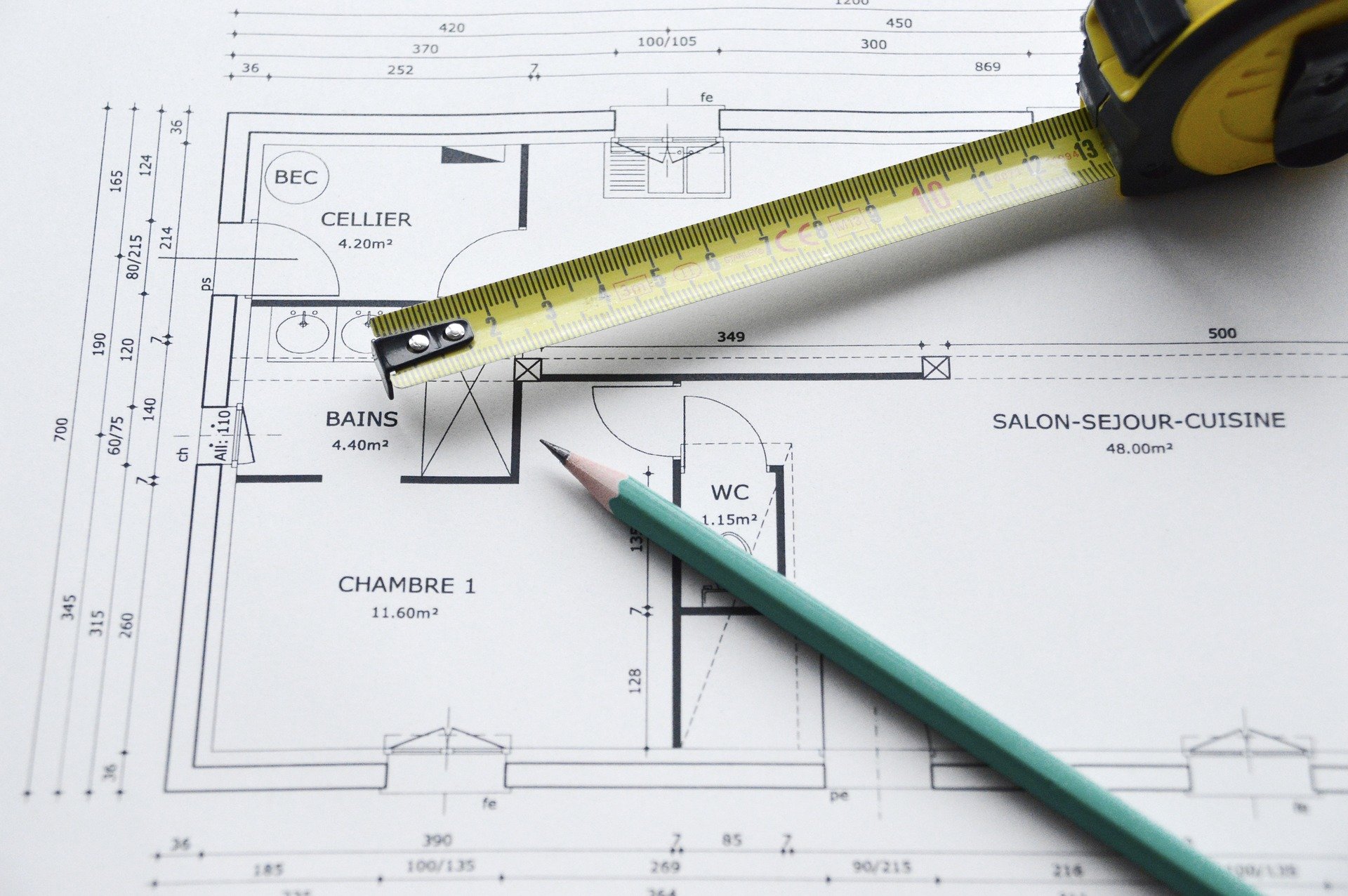 découvrez les coûts des travaux pour votre appartement : estimation des prix, conseils pour optimiser votre budget et choisir les meilleurs matériaux.