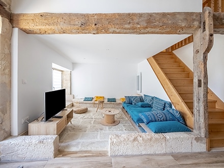 découvrez tout ce qu'il faut savoir sur le coût des travaux de rénovation : estimation, facteurs influençant les prix, et conseils pour maîtriser votre budget.