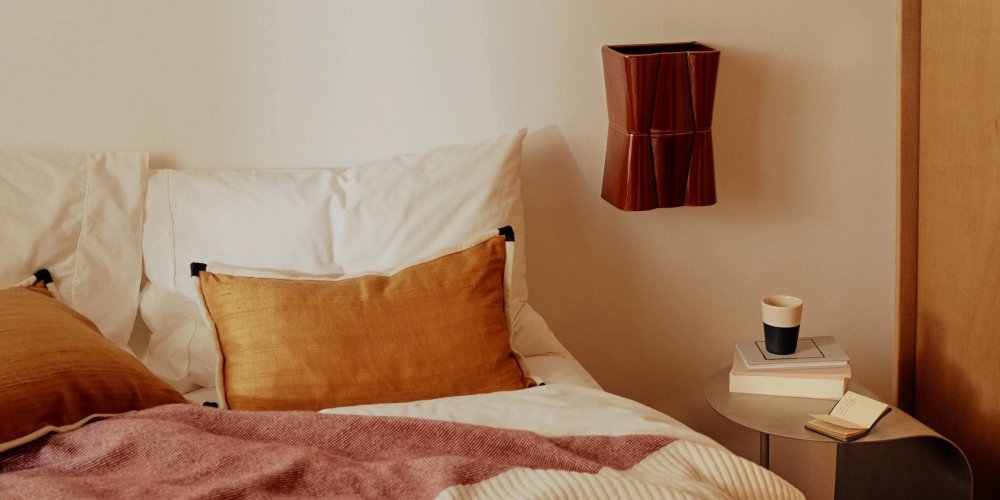 découvrez nos conseils pour créer une chambre parentale cocooning, alliant confort, douceur et décoration chaleureuse pour un espace intime et relaxant.