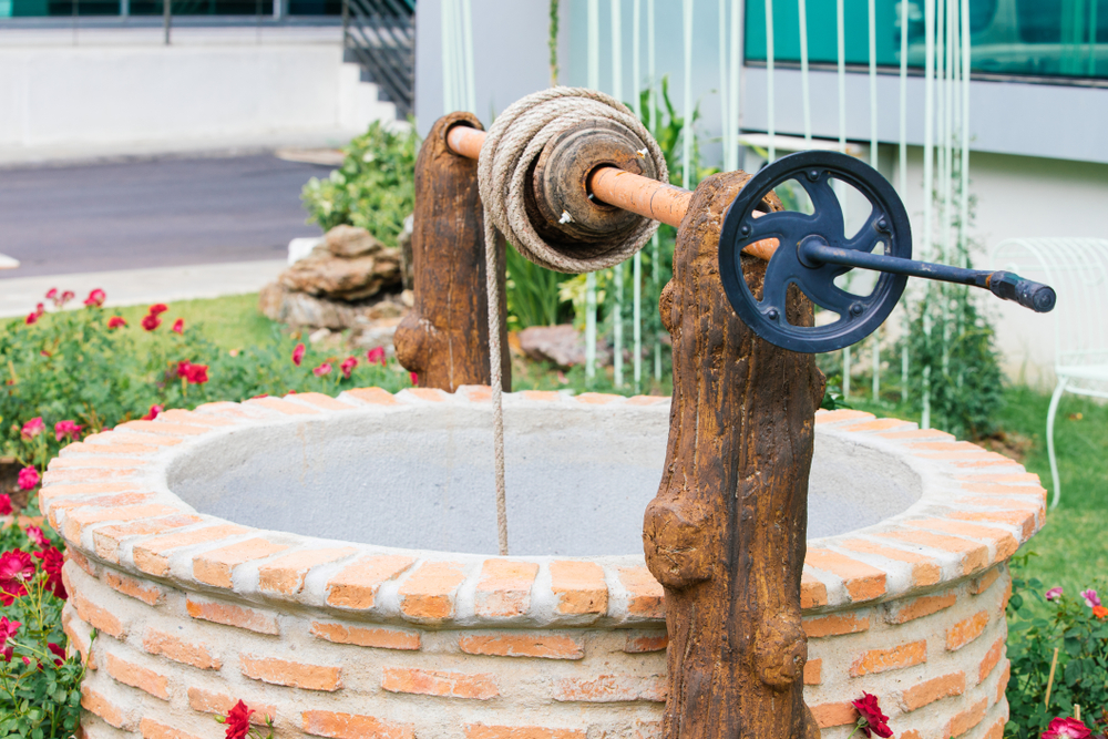 apprenez comment creuser un puits pour obtenir une source d'eau inépuisable et garantir un approvisionnement durable en eau potable pour votre foyer ou votre exploitation.