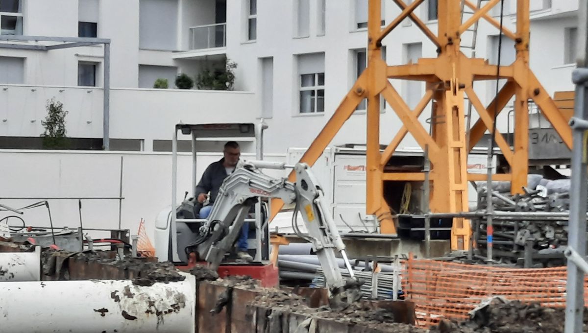 découvrez les causes et les impacts de la crise du bâtiment, ainsi que les solutions pour surmonter les défis actuels du secteur de la construction.