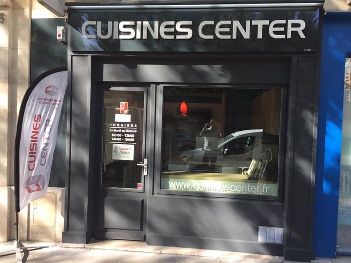 découvrez votre cuisiniste expert local à paris 15, spécialisé dans la conception et l'aménagement de cuisines sur mesure pour un intérieur fonctionnel et élégant.