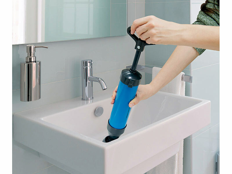 service rapide et efficace de débouchage de canalisation pour wc et éviers. intervention professionnelle pour résoudre tous vos problèmes de plomberie.