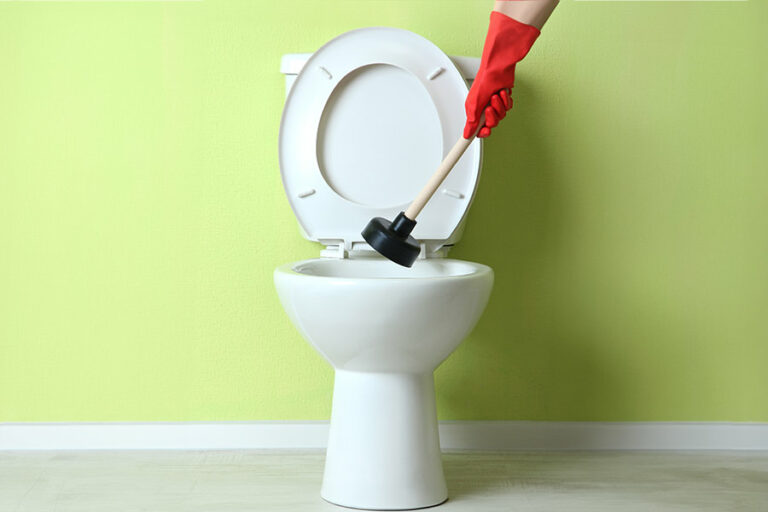 service professionnel de débouchage wc par des experts qualifiés. intervention rapide et efficace pour résoudre tous vos problèmes de canalisations bouchées.