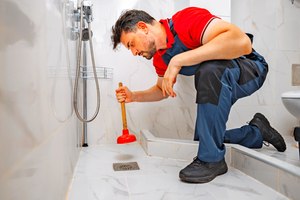 découvrez des méthodes efficaces et rapides pour déboucher votre douche facilement et sans stress. astuces pratiques et conseils d'experts pour une douche toujours propre.