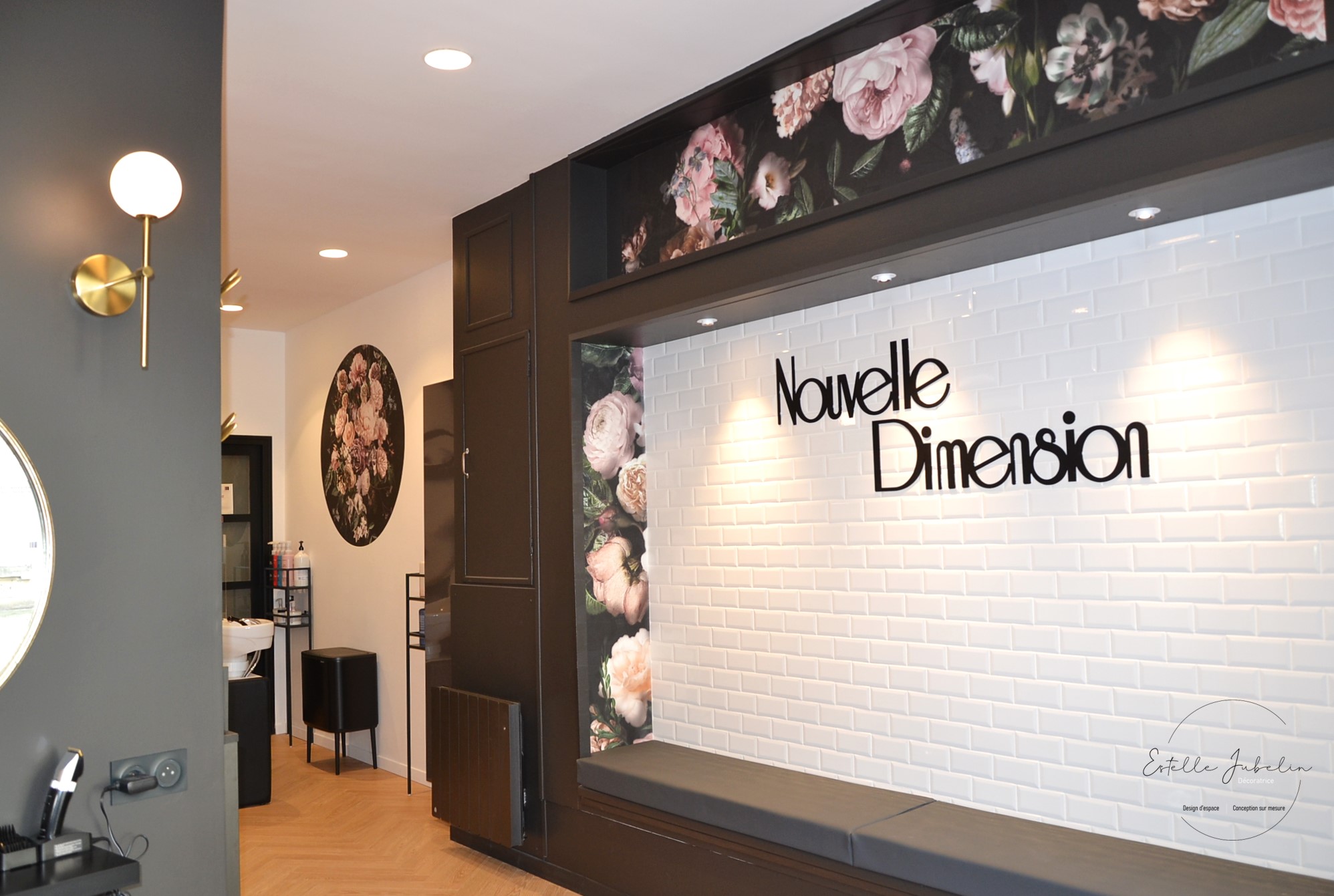 trouvez un décorateur à reims pour sublimer votre intérieur avec style et créativité. expertise en décoration personnalisée pour tous vos projets.