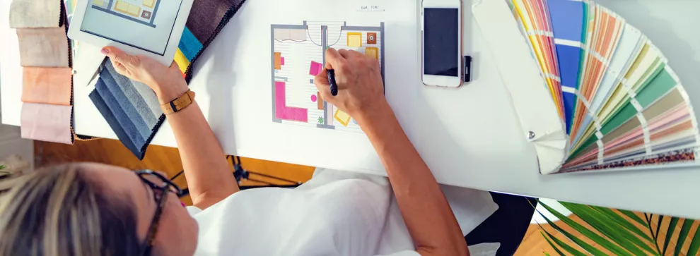 découvrez un décorateur professionnel spécialisé dans la création d'espaces uniques et élégants, alliant créativité et fonctionnalité pour sublimer votre intérieur.