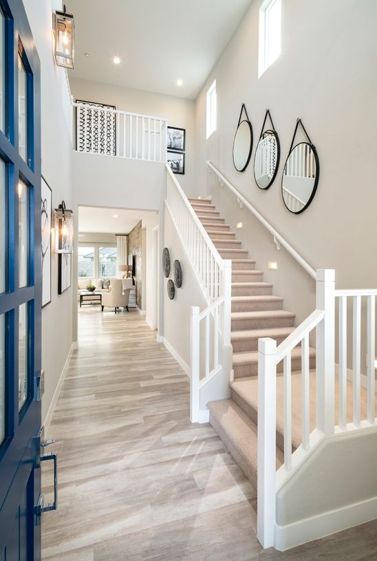 découvrez des idées originales et élégantes pour la décoration d'escalier afin de sublimer votre intérieur avec style et créativité.