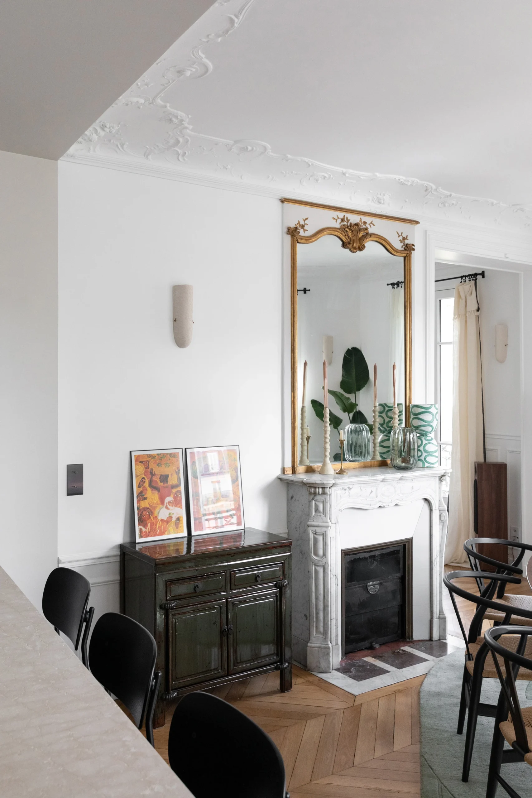 découvrez comment allier élégance classique et touches contemporaines avec notre guide de décoration haussmannienne moderne pour un intérieur chic et intemporel.