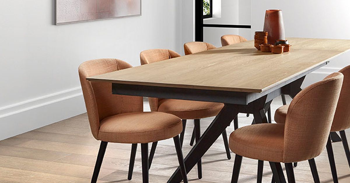 découvrez les tendances 2025 pour la décoration de votre salle à manger : styles modernes, couleurs élégantes et idées inspirantes pour un espace convivial et design.