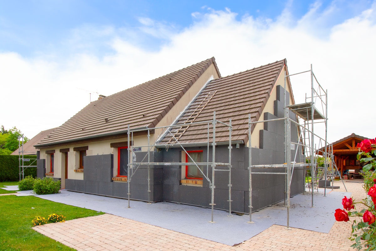 obtenez un devis gratuit pour l'isolation extérieure de votre maison. comparez les prix et choisissez le meilleur professionnel pour améliorer votre confort thermique et réduire vos factures d'énergie.