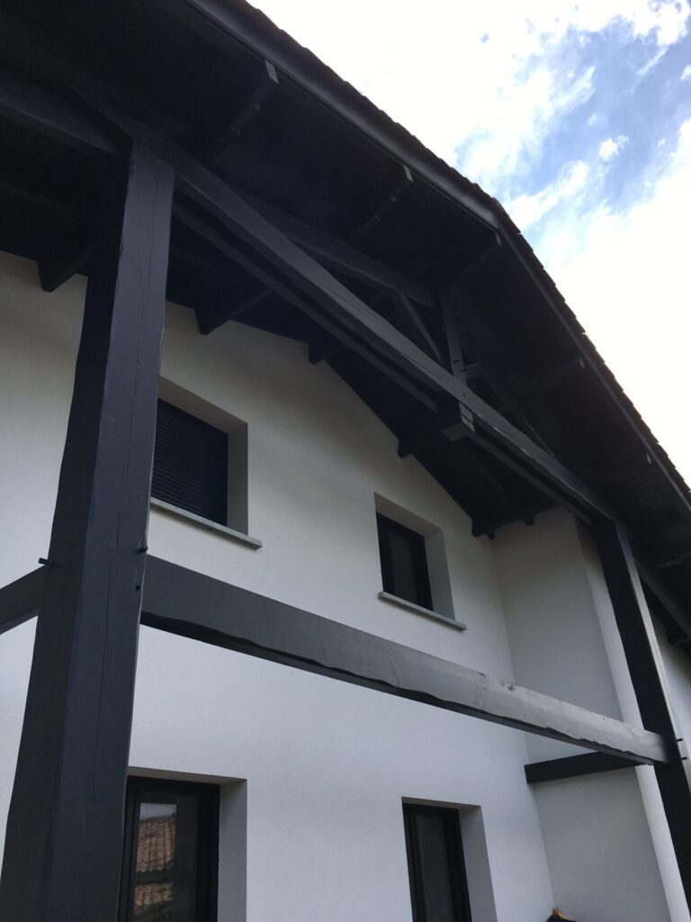 obtenez rapidement votre devis peinture personnalisé en ligne pour tous vos projets de rénovation ou décoration intérieure et extérieure.
