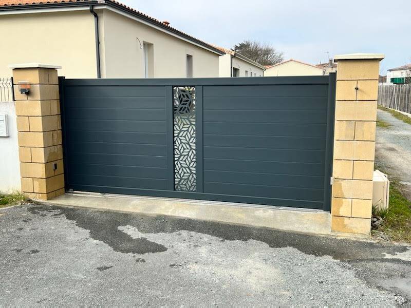 obtenez un devis portail personnalisé rapidement et facilement pour choisir le modèle adapté à vos besoins et à votre budget.