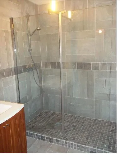 obtenez un devis personnalisé pour la rénovation de votre salle de bain. comparez les prix et les services pour un projet sur mesure, rapide et fiable.