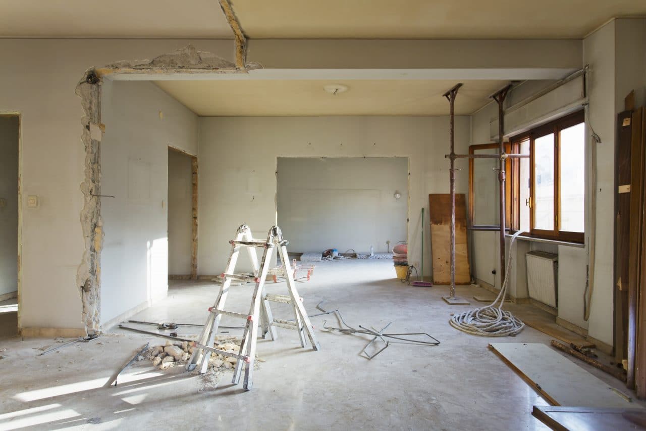 découvrez combien de temps prend la rénovation d'un appartement et les facteurs influençant la durée des travaux pour mieux planifier votre projet.
