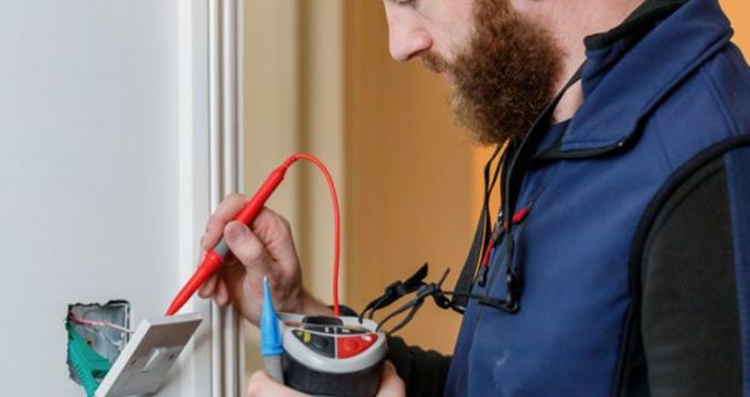 électricien paris 11 fiable : intervention rapide, travaux de qualité et tarifs compétitifs pour tous vos besoins électriques dans le 11ème arrondissement.