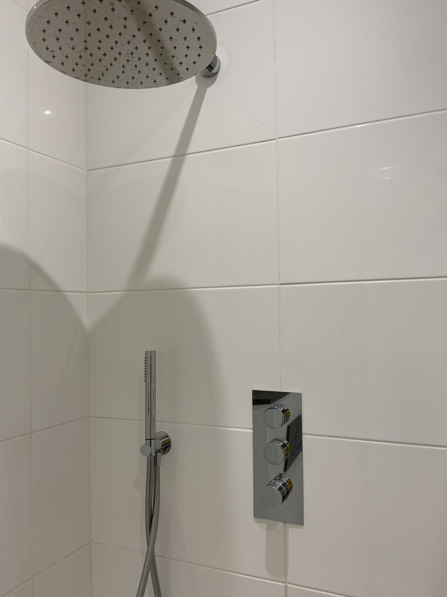 trouvez des experts en salle de bain pour la rénovation, l’aménagement et la création de votre espace. conseils personnalisés et solutions sur mesure pour tous vos projets.