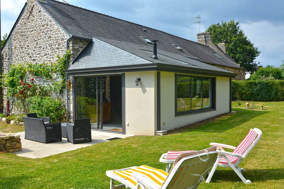 découvrez comment agrandir votre espace de vie avec une extension de maison de 30 m², alliant design, fonctionnalité et optimisation de votre habitat.