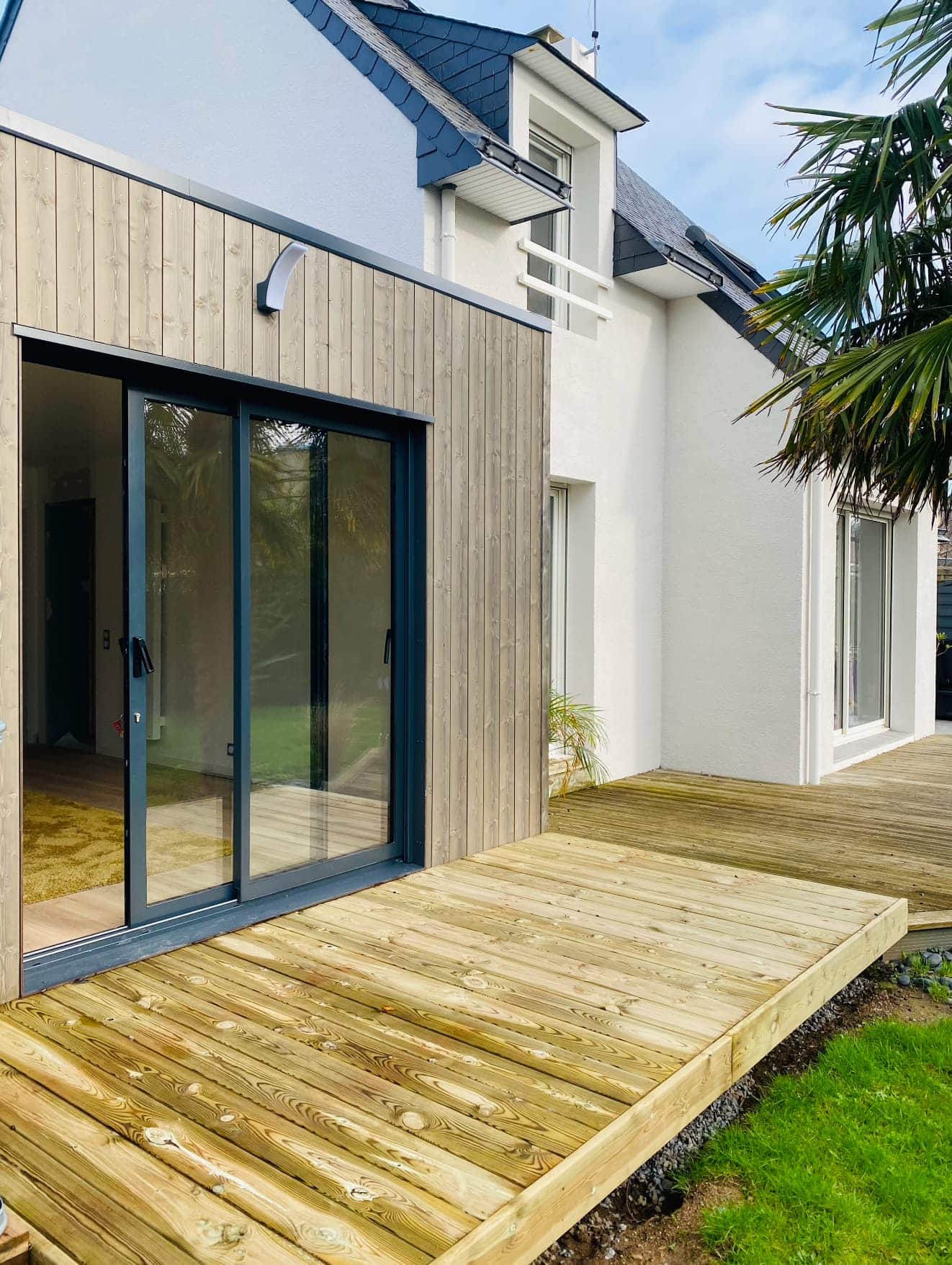 découvrez nos solutions d'extension maison en bois, alliant esthétique naturelle et durabilité pour agrandir votre espace de vie harmonieusement.