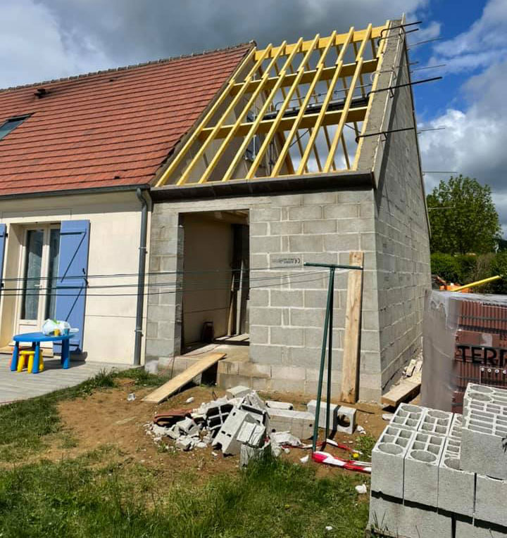 extension pignon 1 découvrez nos solutions d'extension pignon pour agrandir et valoriser votre maison. expertise, qualité et durabilité assurées.