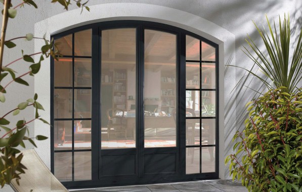 découvrez comment installer une fenêtre dans un mur porteur en toute sécurité avec nos conseils experts et techniques adaptées pour préserver la structure de votre bâtiment.