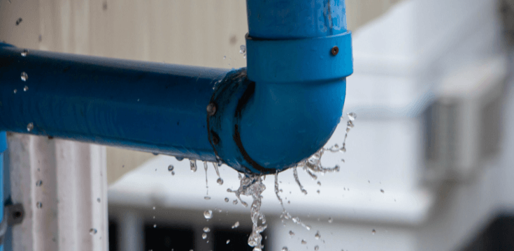 découvrez des solutions rapides et efficaces pour réparer une fuite d'eau et éviter les dégâts chez vous.