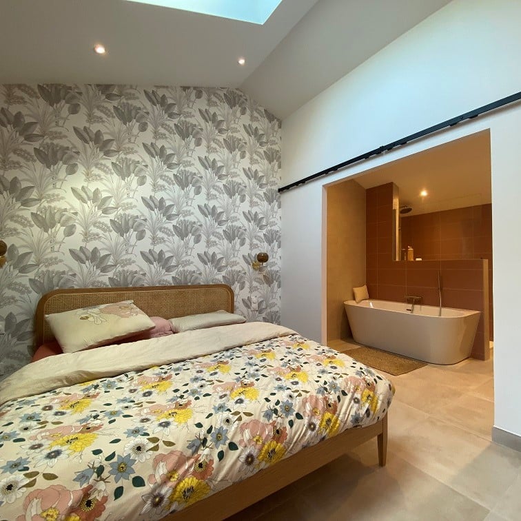 découvrez comment intégrer un garage pratique et sécurisé directement accessible depuis votre chambre parentale pour un confort optimal au quotidien.