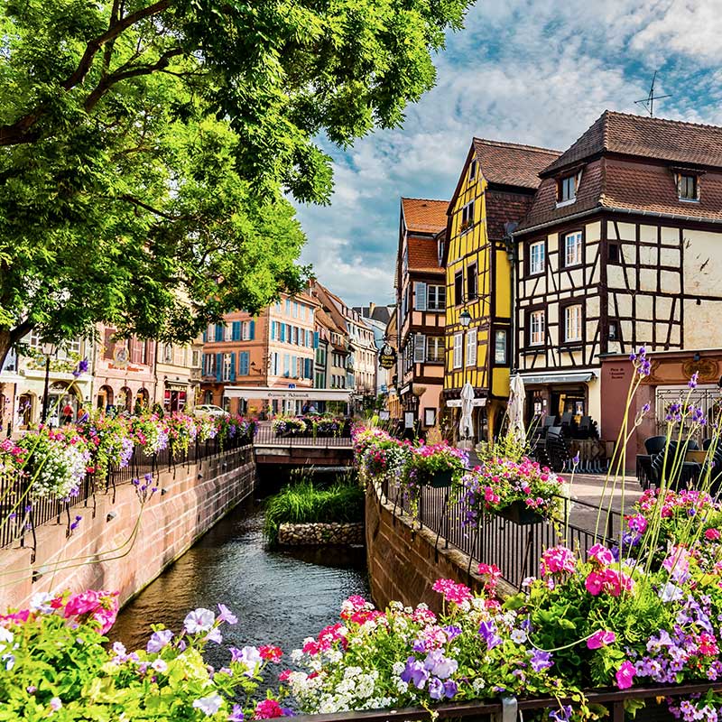 découvrez notre guide complet des artisans pour tous vos travaux : conseils, astuces et sélections pour trouver les professionnels adaptés à vos besoins.