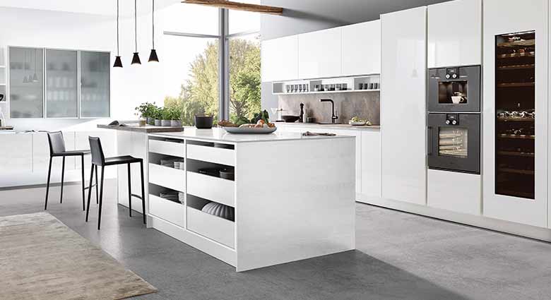 découvrez des idées d’aménagement cuisine sur-mesure pour optimiser votre espace, allier fonctionnalité et design, et créer la cuisine de vos rêves.