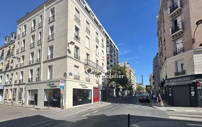 immeuble à rénover proche du 15e arrondissement de paris, idéal pour investissement ou projet de rénovation en 2025. opportunité rare dans un quartier prisé.