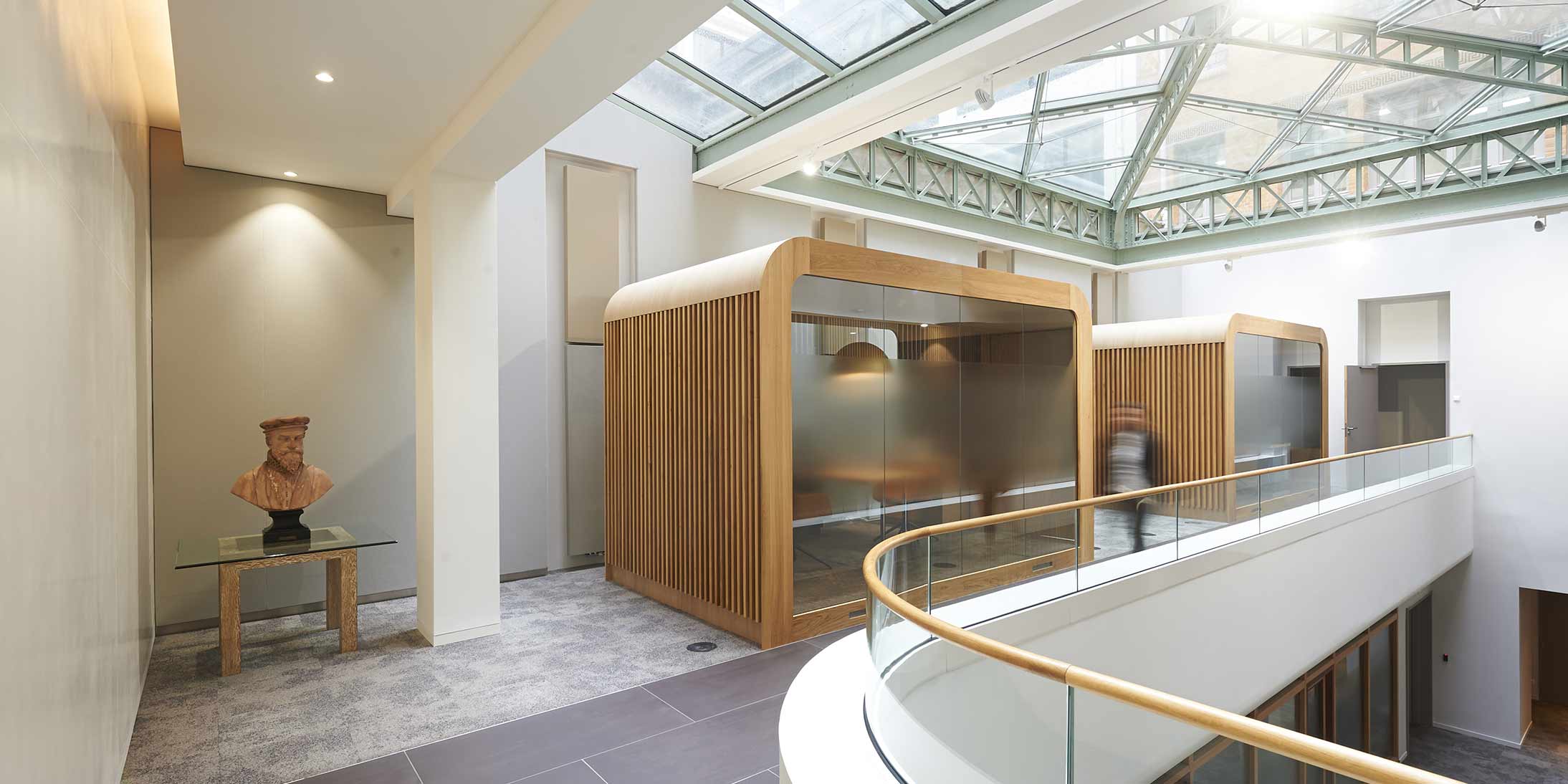 découvrez les services de rénovation immobilière à paris pour transformer et valoriser votre bien en alliant expertise et savoir-faire local.