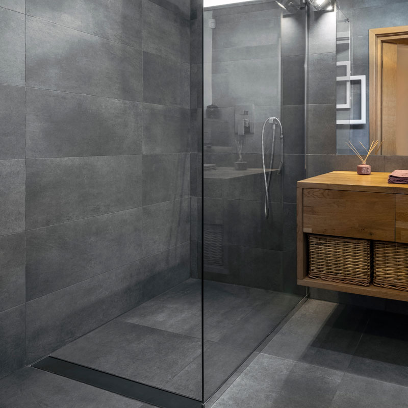 expert en installation de douches italiennes sur mesure, profitez d'une salle de bain moderne et élégante grâce à nos services professionnels et rapides.