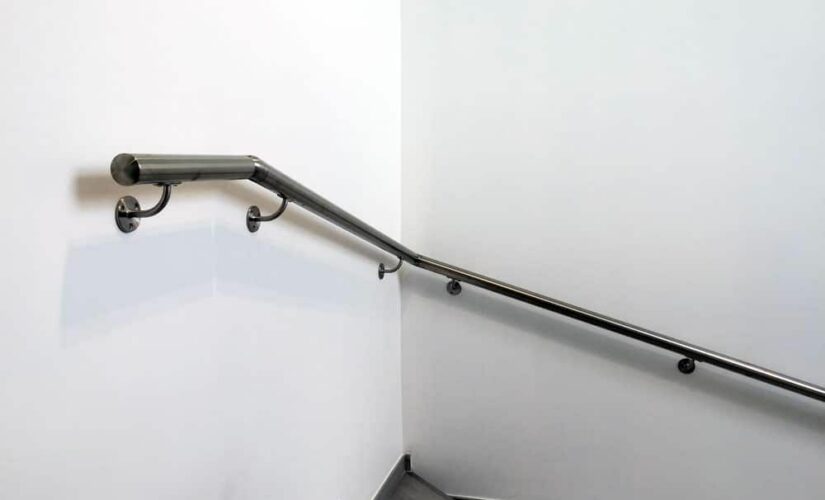 découvrez nos services professionnels d'installation d'escaliers pour un intérieur élégant et sécurisé. de la conception à la pose, nous assurons qualité et expertise.