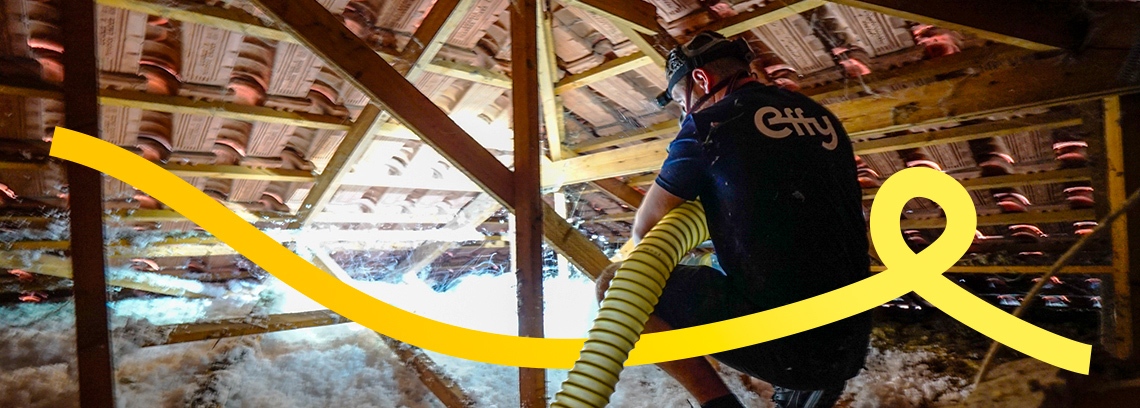 découvrez les prix au m2 pour l'isolation des combles et comment réaliser des économies d'énergie et financières grâce à des solutions efficaces et abordables.