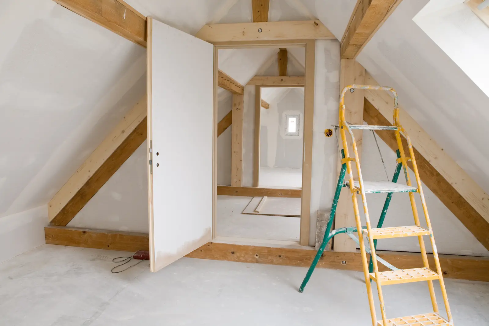 isolation des combles pour villa à paris avec ouate écologique : améliorez le confort thermique et réduisez vos factures d'énergie grâce à une solution performante et écologique.