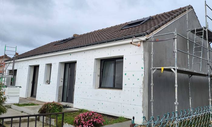 découvrez comment l'isolation extérieure au m² vous permet d'optimiser votre budget tout en réalisant des économies d'énergie durables.