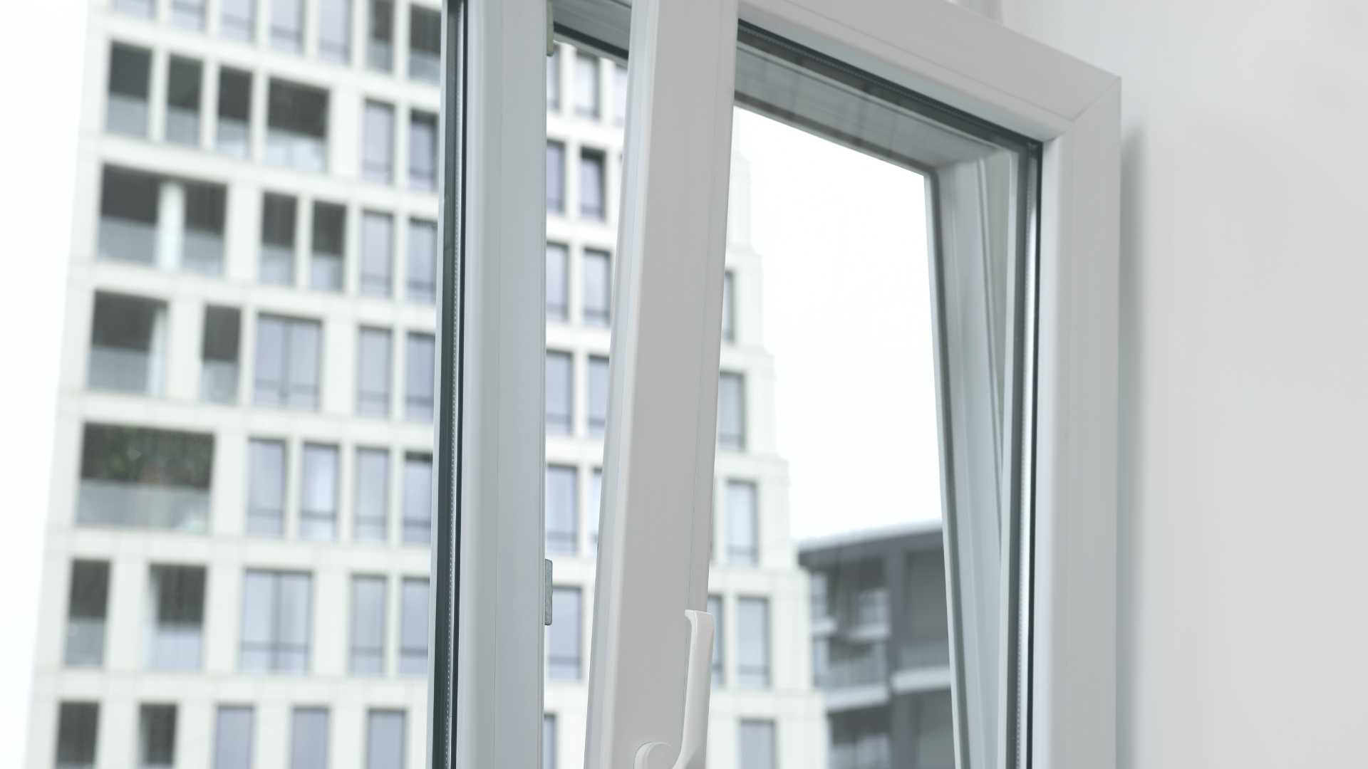 découvrez comment l'isolation phonique transforme votre espace en un havre de paix, en réduisant les bruits indésirables pour un confort optimal chez vous.